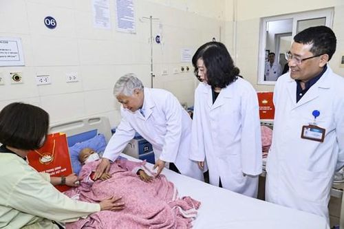 MTTQ sẽ hỗ trợ bệnh nhân ung thư nghèo thêm động lực chiến thắng bệnh tật