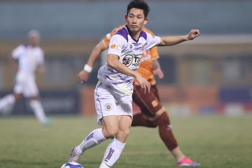 Nghỉ TẾT cực ngắn, Nam Định và Hà Nội 'xông đất' V-League