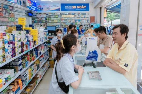 Hàng trăm điểm trực bán lẻ thuốc phục vụ người dân trong dịp Tết Nguyên đán năm 2025