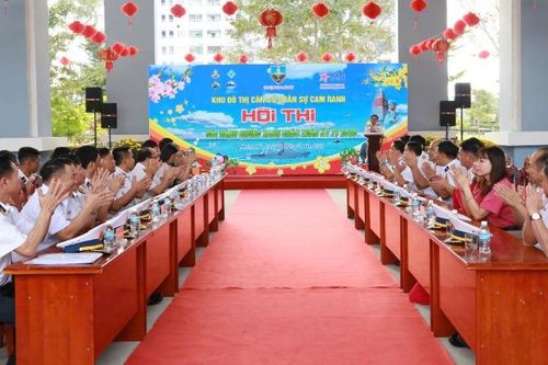 Vùng 4 Hải quân với Chương trình 'Xuân yêu thương'