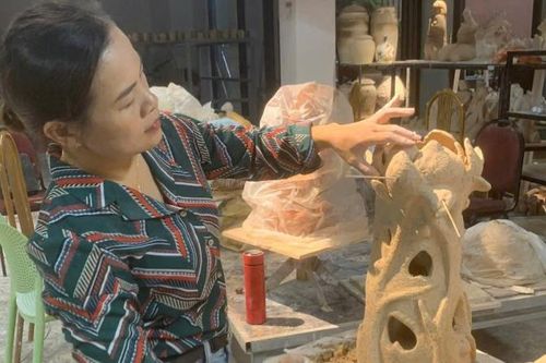 Nữ nghệ sĩ giữ nhịp gốm Xuân Hà Nội