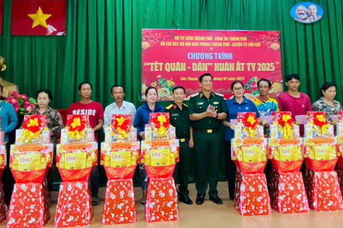 'Tết quân dân' ở ngoại thành