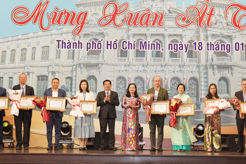 Thành phố hội nhập và phát triển: Phát huy nguồn lực kiều bào