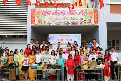 Lữ đoàn 101 (Vùng 4 Hải quân): Gói bánh chưng, mừng xuân mới