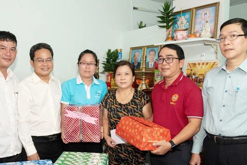 Tết ấm trong nhà mới