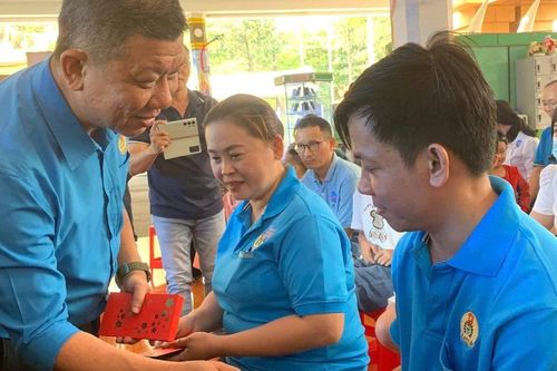 10.000 gia đình công nhân đón tết vui tươi tại TPHCM
