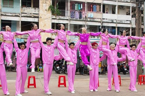 Tóc Tiên tạm biệt năm cũ với MV 'Đậm đà'