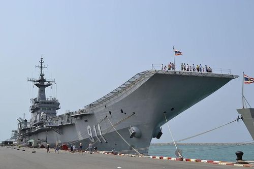 Điểm mặt những chiếc tàu sân bay 'vô dụng' nhất mọi thời đại
