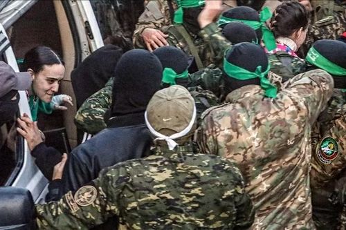 Hamas thả thêm các con tin Israel