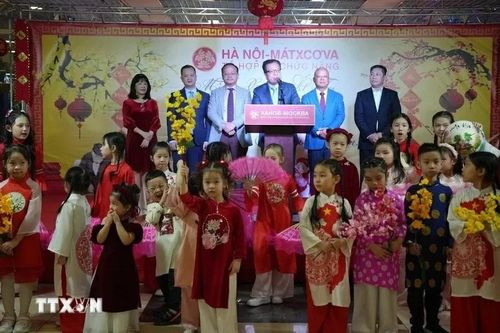 Tết sum vầy mừng Xuân Ất Tỵ 2025 của người Việt Nam tại Liên bang Nga