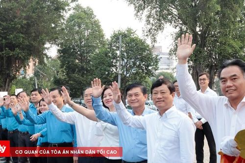 39 chuyến xe Công đoàn đưa gần 1.700 công nhân về quê đón Tết