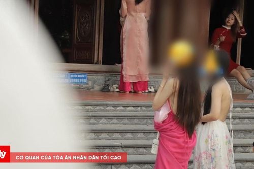 Giới trẻ và văn hóa chụp ảnh Tết