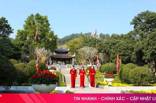 Sắc xuân rực rỡ trên Khu di tích Hải Thượng Lãn Ông Lê Hữu Trác