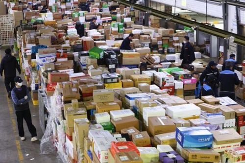 Các công ty giao hàng Hàn Quốc 'quay cuồng' trước dịp Tết Nguyên đán
