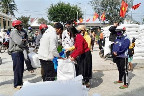Đắk Lắk: Cấp phát 878,1 tấn gạo hỗ trợ người dân có hoàn cảnh khó khăn dịp Tết