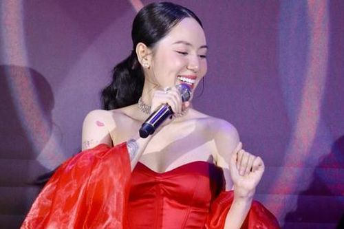 Ca sĩ Phương Linh thừa nhận hát nhép