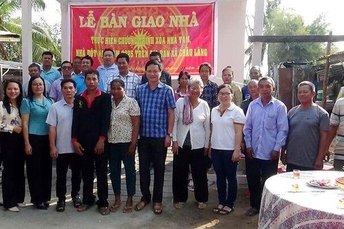 Xã Châu Lăng bàn giao căn nhà đầu tiên trong chương trình xóa nhà tạm, dột nát năm 2025