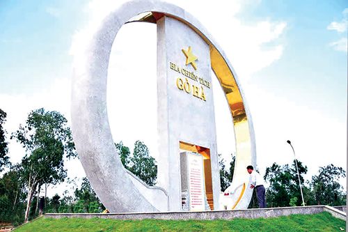 Vinh danh giữa cánh đồng