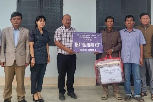 Gia Lai tặng 39.161 suất quà Tết trị giá 15,3 tỷ đồng cho người nghèo