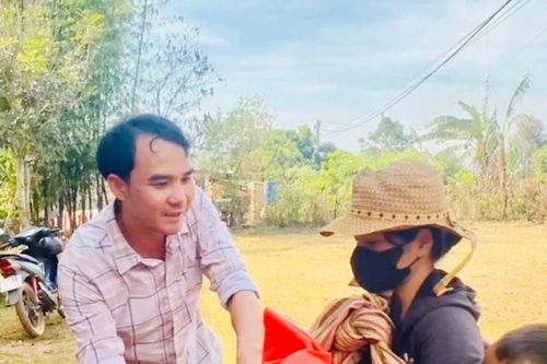 Quỹ hỗ trợ bệnh nhân nghèo Gia Lai tặng quà người dân nghèo, khó khăn