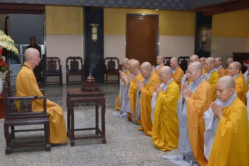 'Độ người xuất gia là nền tảng xây dựng vững chắc Giáo hội' - Đức Pháp chủ huấn thị cho Phân ban Ni giới T.Ư