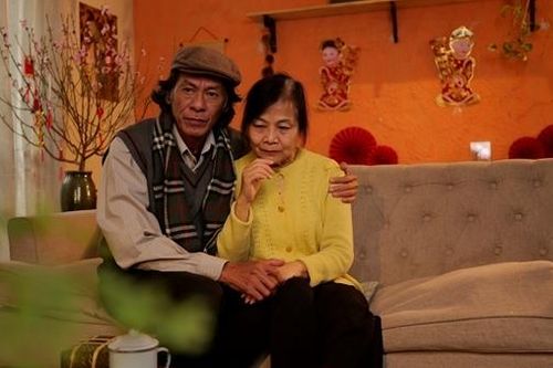 NSND Bùi Bài Bình gây xúc động trong MV Tết 'Xuân người tha hương'