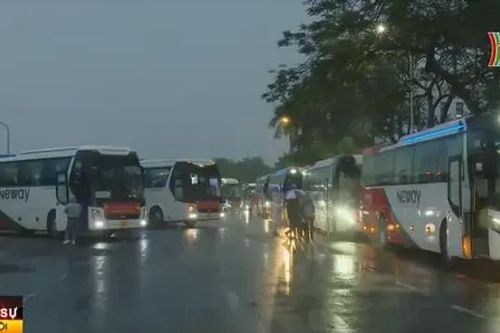 Những chuyến xe nghĩa tình chở đầy yêu thương