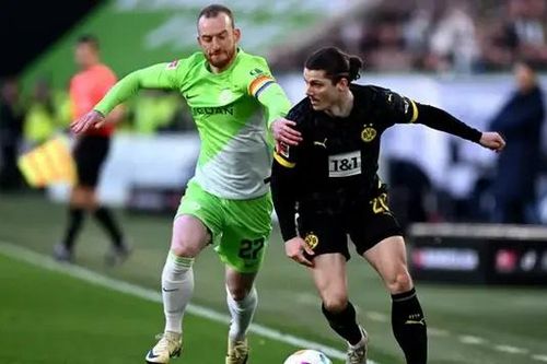 Wolfsburg chia điểm ngay trên sân nhà