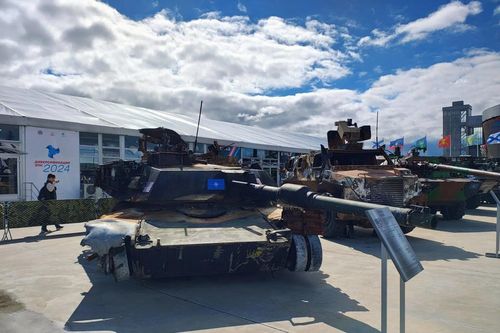 Tại sao Mỹ bình thản trước việc Nga mổ xẻ xe tăng M1A1 Abrams?