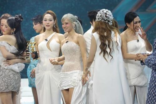 Khán giả xót xa khi Hoàng Yến Chibi 'trắng tay' ở Gala Chị Đẹp Đạp Gió 2024