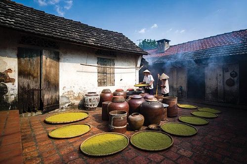 Làng cổ Đường Lâm nhận Giải thưởng Du lịch ASEAN 2025