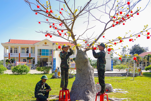 Rộn ràng những ngày giáp Tết ở 'Sư đoàn thép'