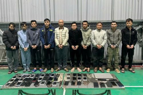 Bắt giữ 10 đối tượng lừa đảo chiếm đoạt tài sản trên không gian mạng
