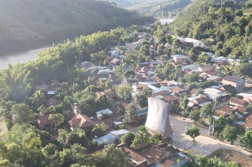 Thơ mộng ngôi làng cổ bên dòng sông chảy ngược