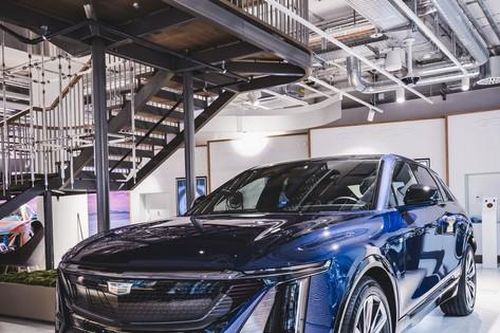 Chủ xe điện đợi 9 tháng vẫn chưa có phụ tùng thay thế