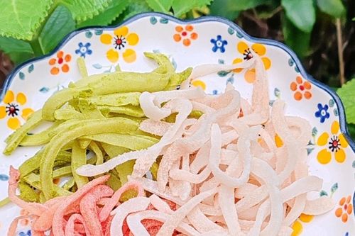 8 món ăn vặt ngày Tết cổ truyền ngon miệng, tốt cho sức khỏe