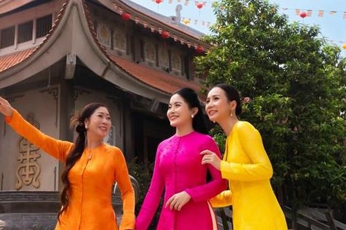 Người đẹp Việt rạng rỡ trong tà áo bà ba trước thềm tết Ất Tỵ