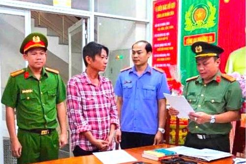 Khởi tố đối tượng phát tán, tuyên truyền thông tin, tài liệu nhằm chống Nhà nước