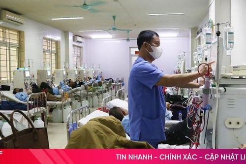 Bệnh viện Đa khoa tỉnh Hà Tĩnh chạy thận xuyên Tết