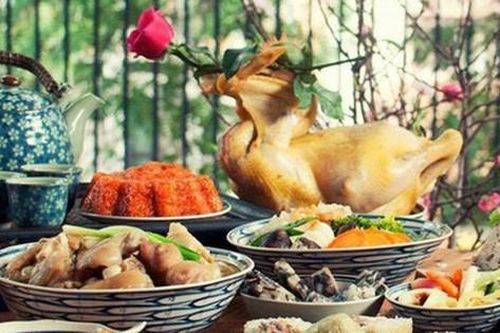Ở nhà chung cư, cúng Giao thừa ngoài trời như thế nào mới đúng?