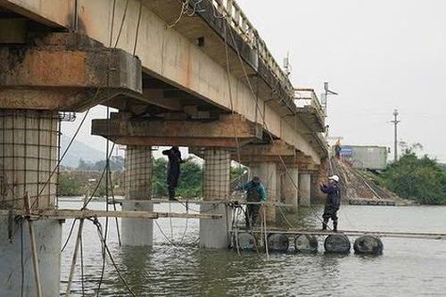 Cho phép lưu thông xe cơ giới từ 3,5 tấn trở xuống qua cầu sông Thai