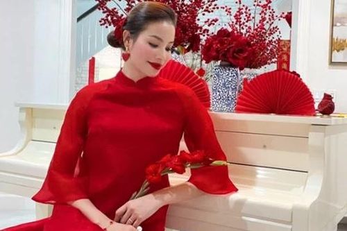 Động thái đáng chú ý của Phạm Hương giữa tin đồn rạn nứt với chồng đại gia