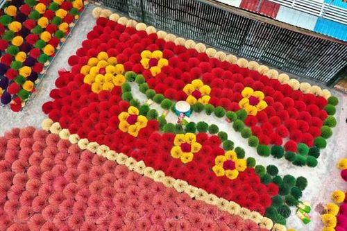Độc đáo nghề tăm hương Quảng Phú Cầu