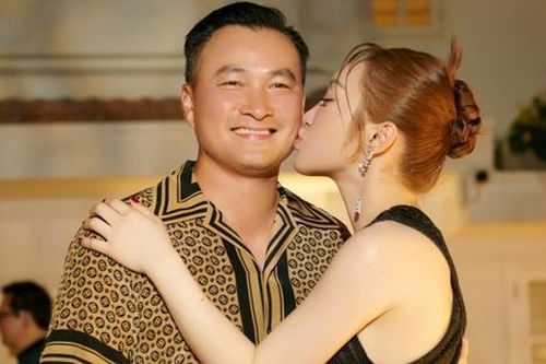 Bất ngờ cuộc sống của nam diễn viên Việt bên cạnh vợ doanh nhân kém 16 tuổi