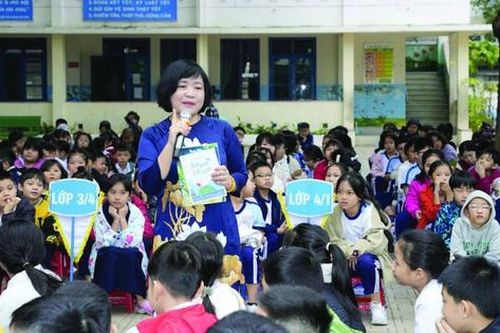 Nhà văn Nguyễn Thụy Anh: 'Đừng lấy tiêu chí đọc sách kinh điển để dán nhãn cho văn hóa đọc của giới trẻ'