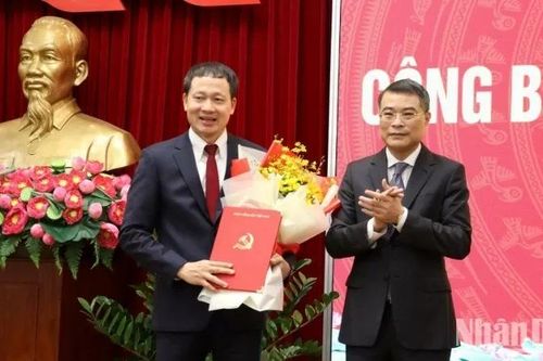 Nhân sự địa phương: Nhiều tỉnh ủy thay đổi cán bộ chủ chốt