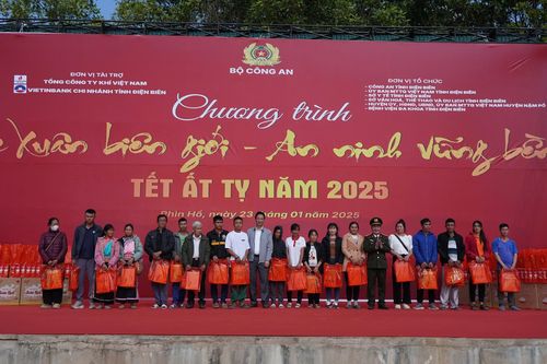 Xuân ấm áp nơi biên cương