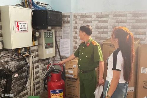 Huyện Nhơn Trạch kiểm tra phòng cháy đột xuất hàng chục cơ sở karaoke, chợ truyền thống, nhà cao tầng ngay trước kỳ nghỉ Tết