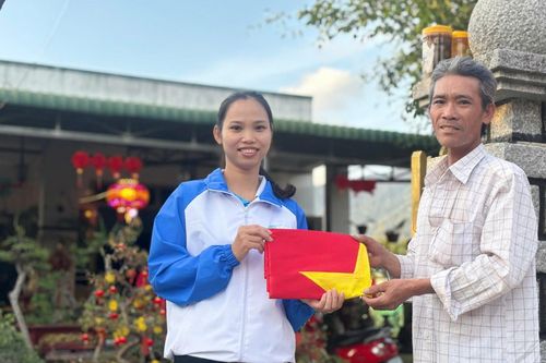 Hội Liên hiệp Phụ nữ xã Xuân Sơn: Thực hiện mô hình tuyến đường cờ Tổ quốc tại tổ 3 thôn Xuân Ninh