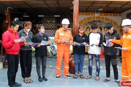 Đảm bảo cấp điện cho nhân dân vui Xuân, đón Tết